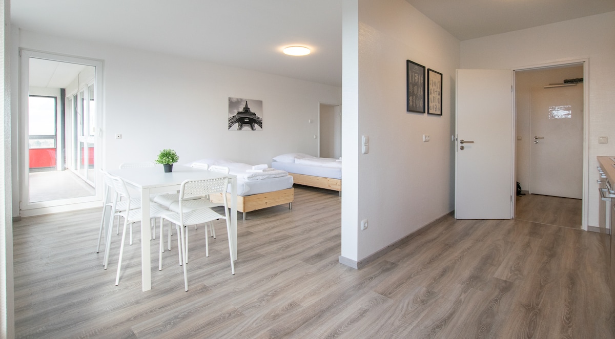 Top Airbnb: T&K Apartments-Duisburg-3 Rooms Apartment-8OG in Hochheide