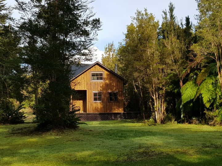 Nice cabin at the south entrance of Pumalin Park