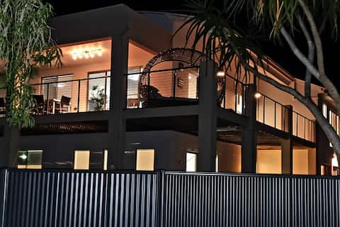 Casa La Pier, 5 bedrooms, seaside, beach close