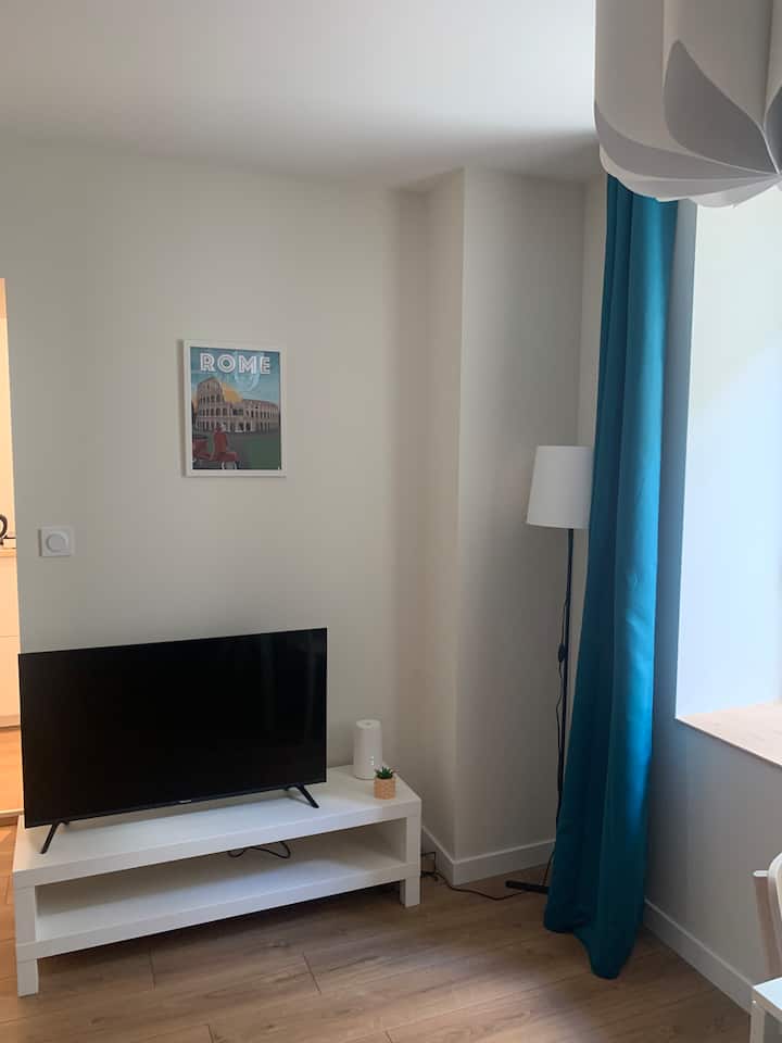 Studio B Hyper Centre - Lons-le-Saunier