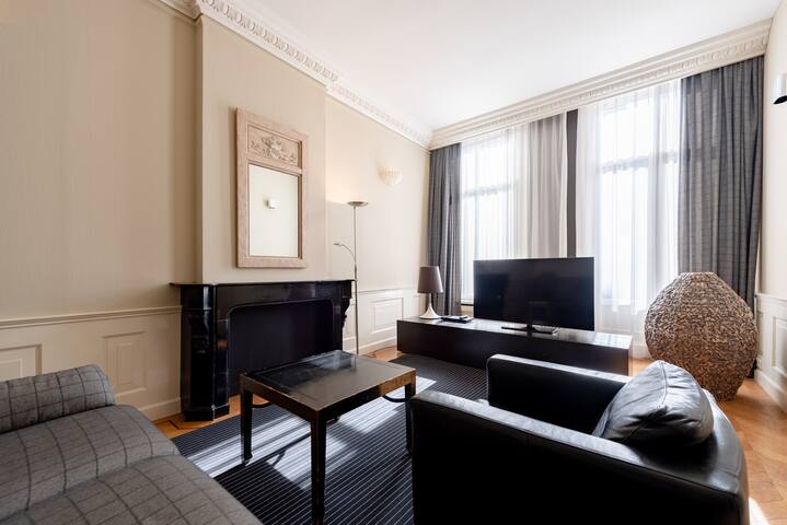 Bright 2-Bedroom Apartment gallery image 2