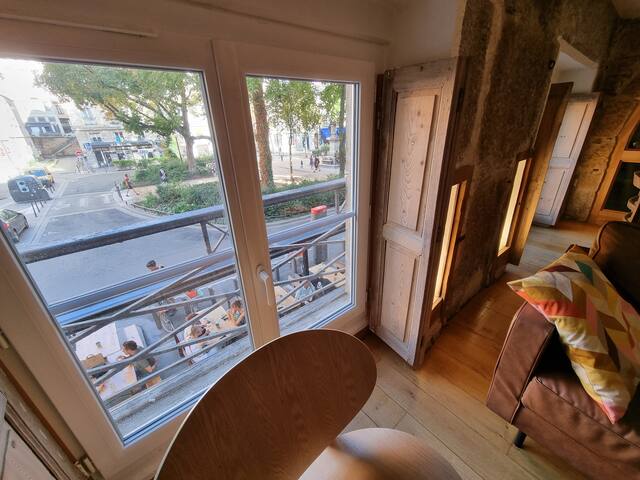 Typiquement lyonnais et proche pentes Croix-Rousse gallery image 2