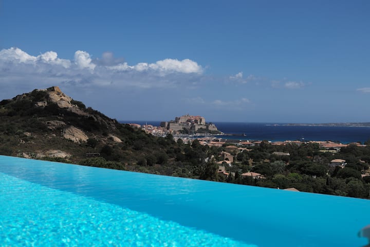 Magnifique Villa Avec Piscine à Débordement - Calvi
