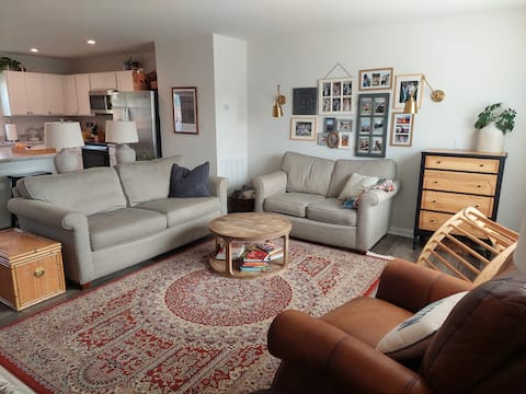 Cheerful Child-friendly Home Near Clemson, SC