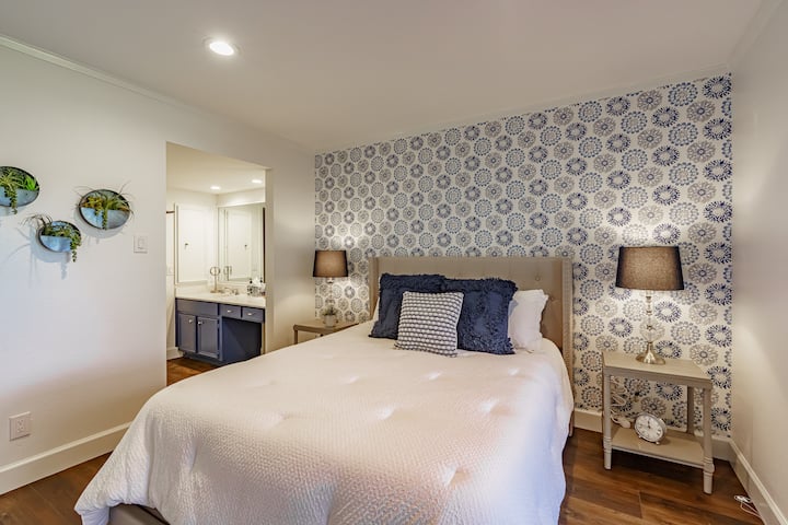 ห้องนอนที่ 4 ชั้นล่างมีมู่ลี่ 