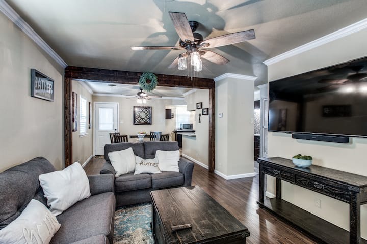 (Fwssr) Centrally Located Home In Fort Worth - Fort Worth, TX