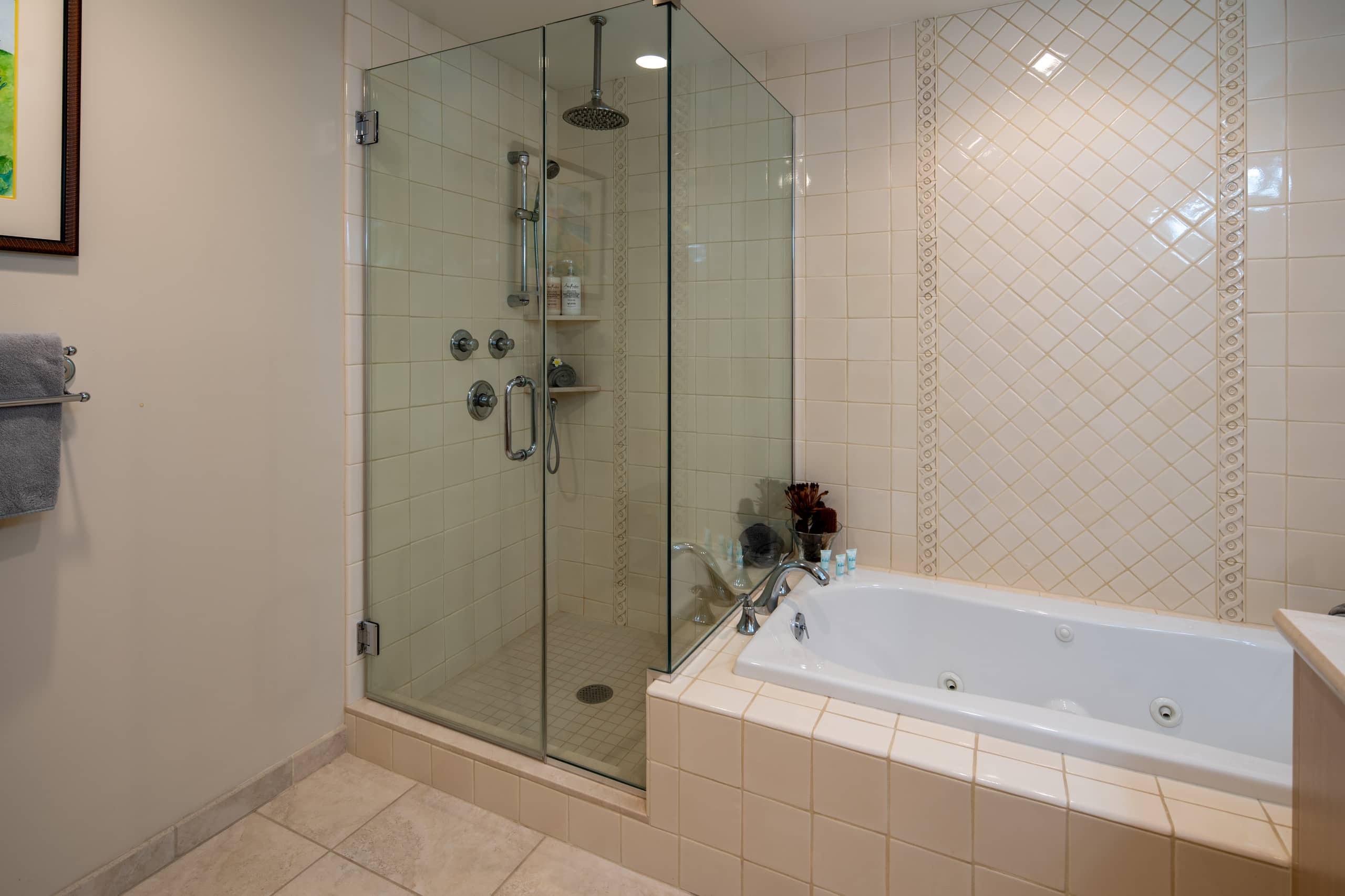 Condo in Kihei · ★4.96 · 2 bedrooms · 4 beds · 2 baths - Image 21