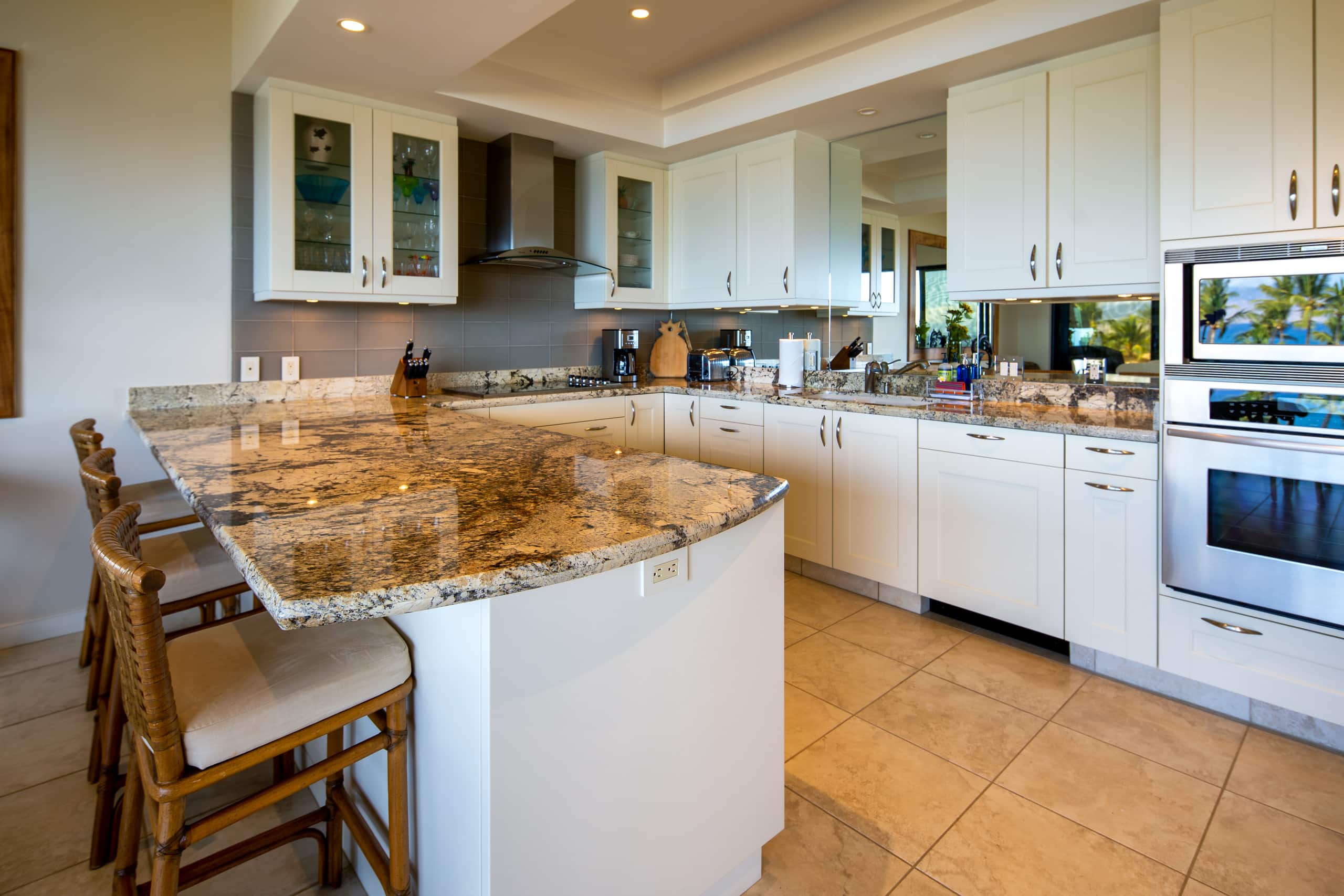 Condo in Kihei · ★4.96 · 2 bedrooms · 4 beds · 2 baths - Image 7