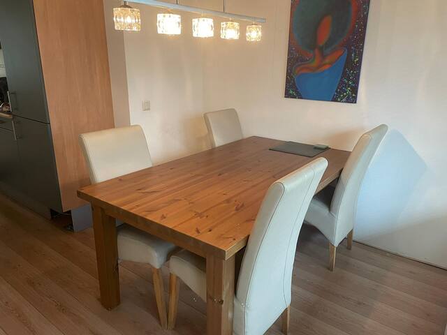 Unique apartment with free parking for rent gallery image 4