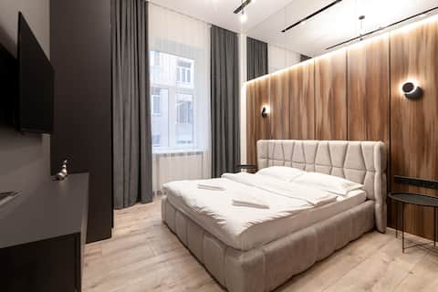 Royal apartment on Leontovicha 7/2