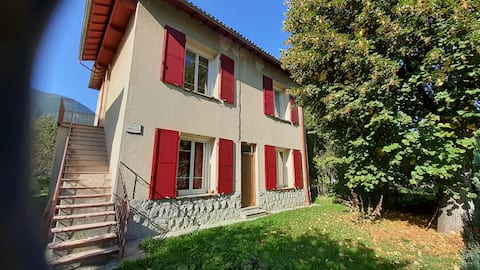 Annot ,
Nice apartment in the village