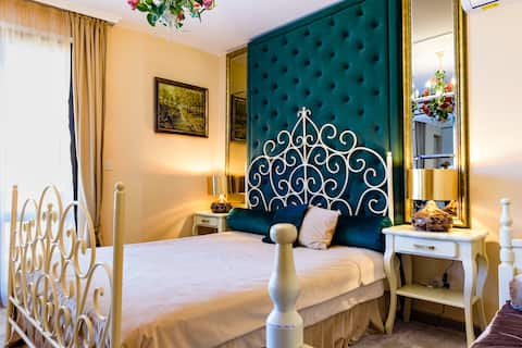 Casa Arta in the Sea Garden