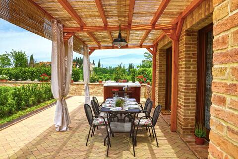 La Capanna di Elfo Independent house with jacuzzi