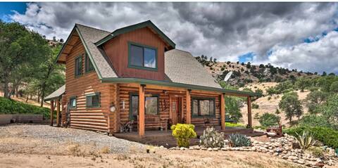 WOW! 3.5 Acre Ranch/5 minutes from river and lake