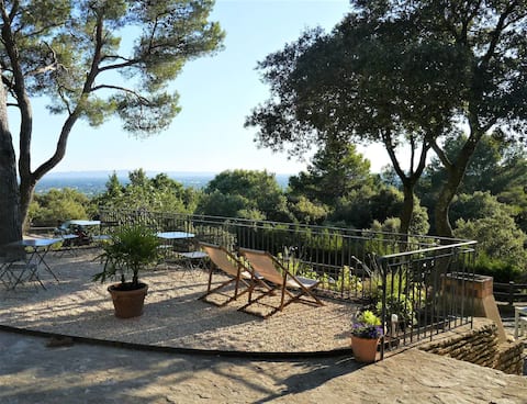 Propriété Airbnb réussie: the restanques of the isle à L'isle Sur La Sorgue