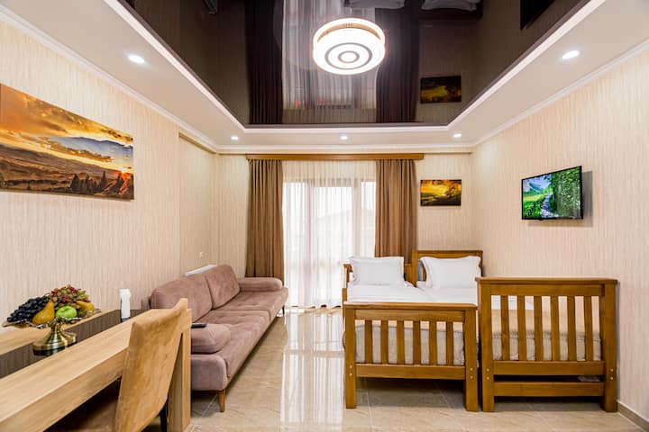 მისაღები სივრცე