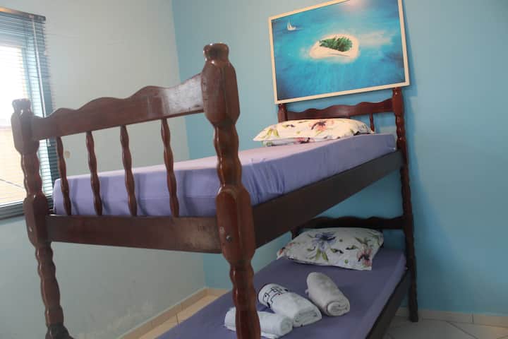 Habitación cerca de la casa.