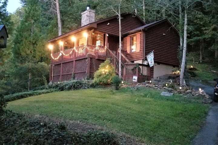 Pigeon Forge Convention Center-1 Mile-no Steep Roads-kid's Loft-2 King Suites - Sevierville, TN