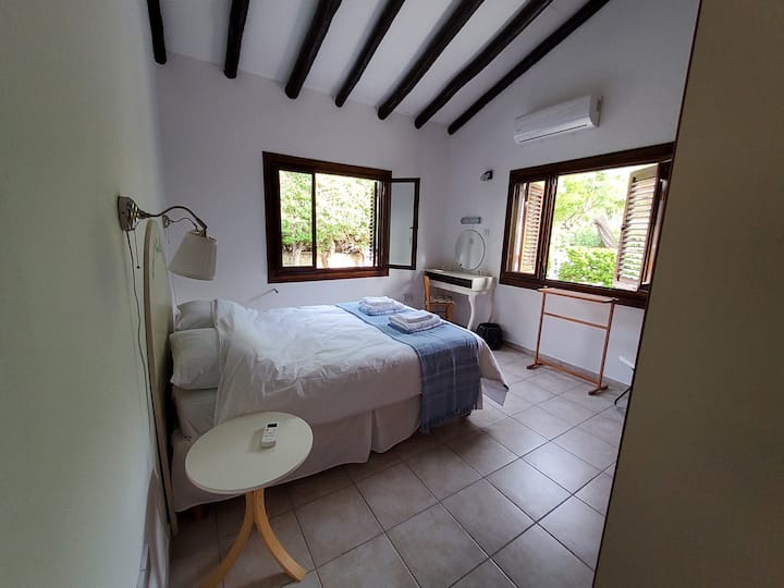 Dormitorio 2 con vistas a la montaña