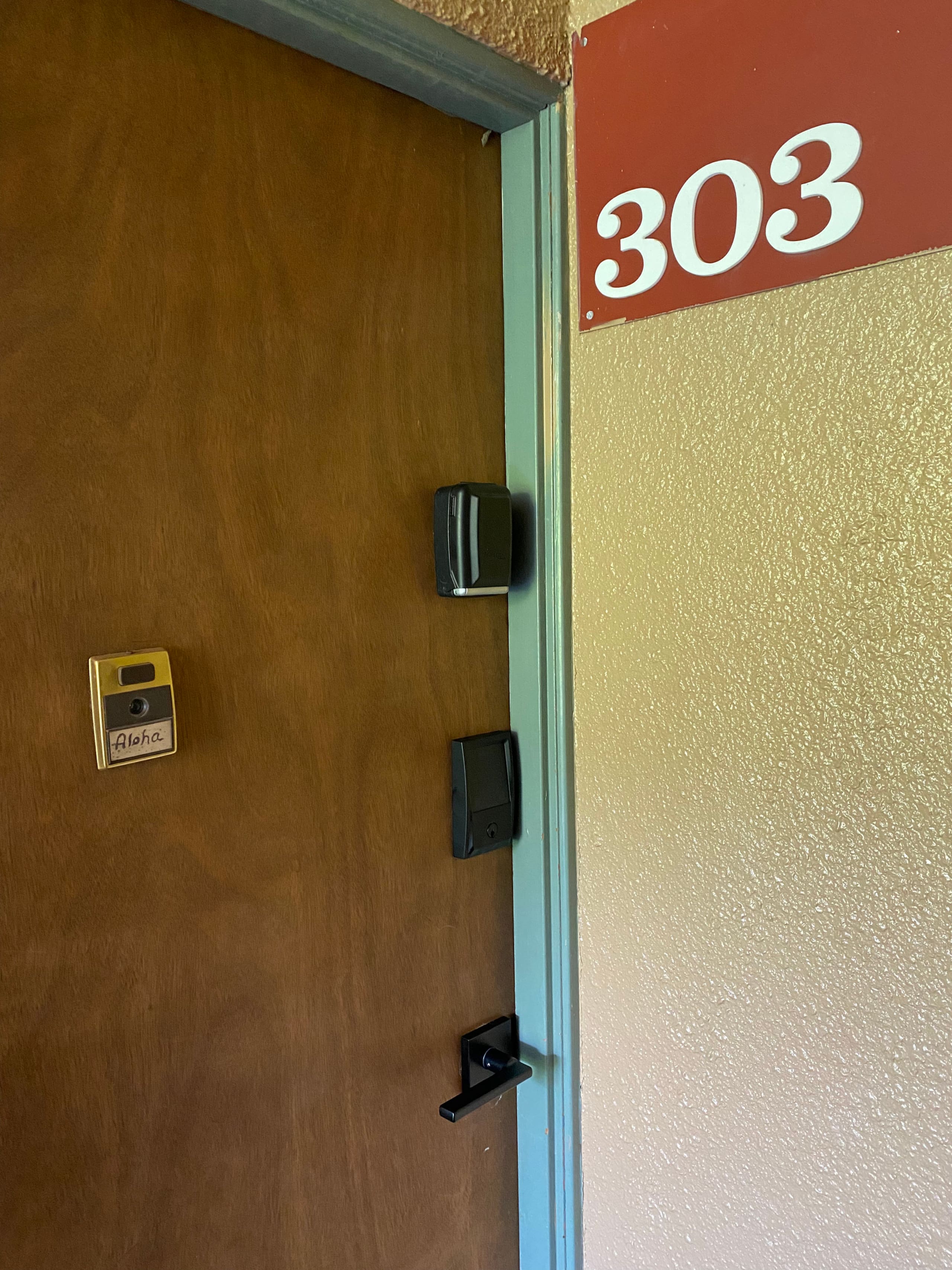 Condo in Wailuku · ★4.92 · 1 bedroom · 2 beds · 1 private bath - Image 11