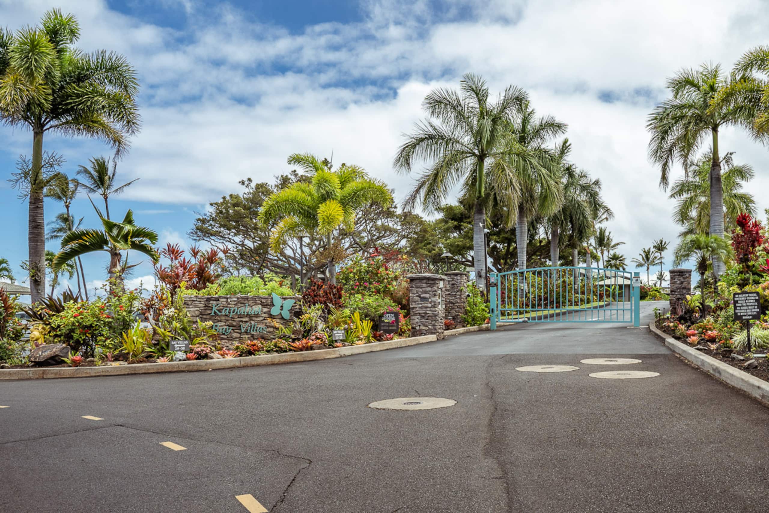 Condo in Lahaina · ★4.99 · 1 bedroom · 2 beds · 2 baths - Image 45