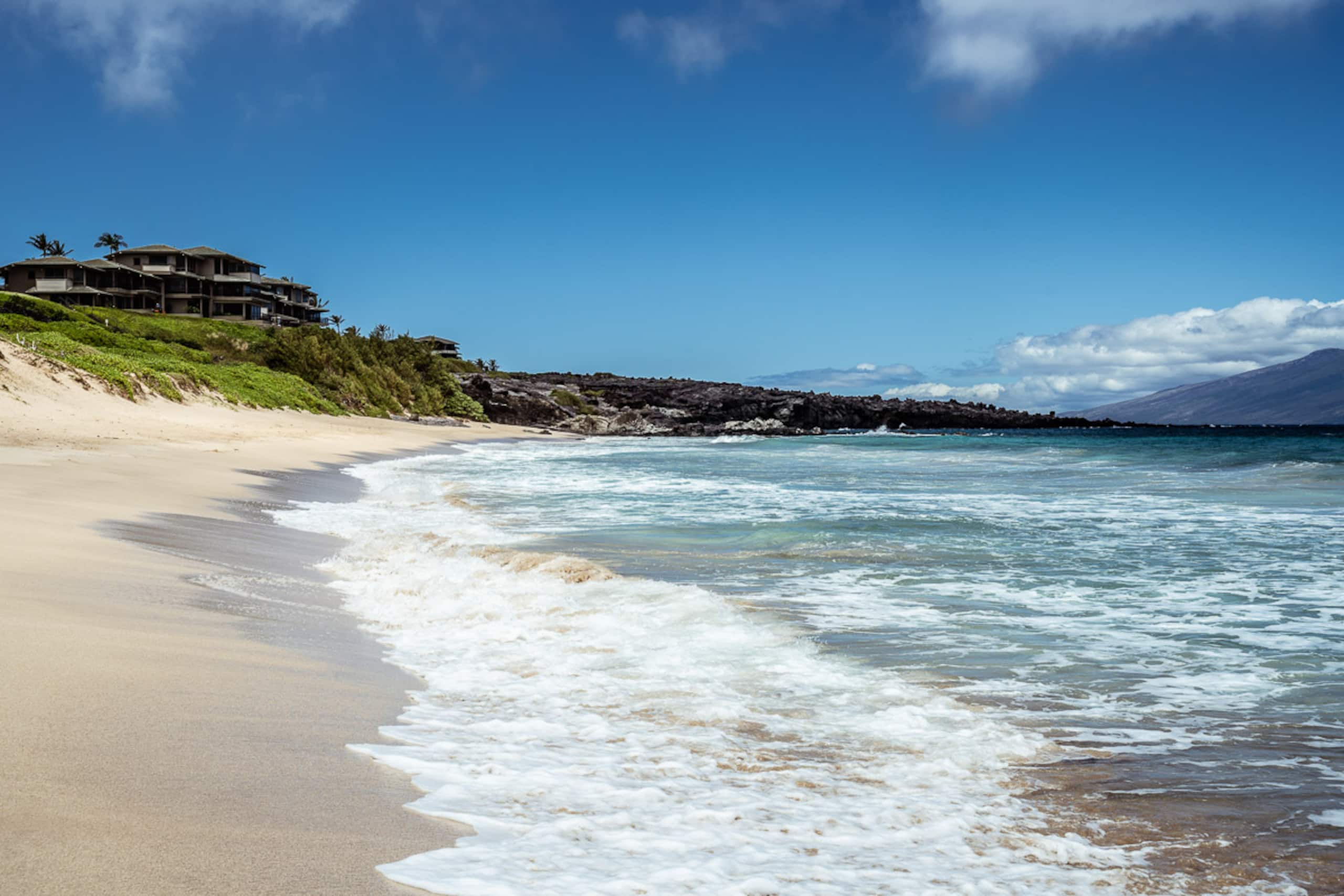 Condo in Lahaina · ★4.99 · 1 bedroom · 2 beds · 2 baths - Image 39
