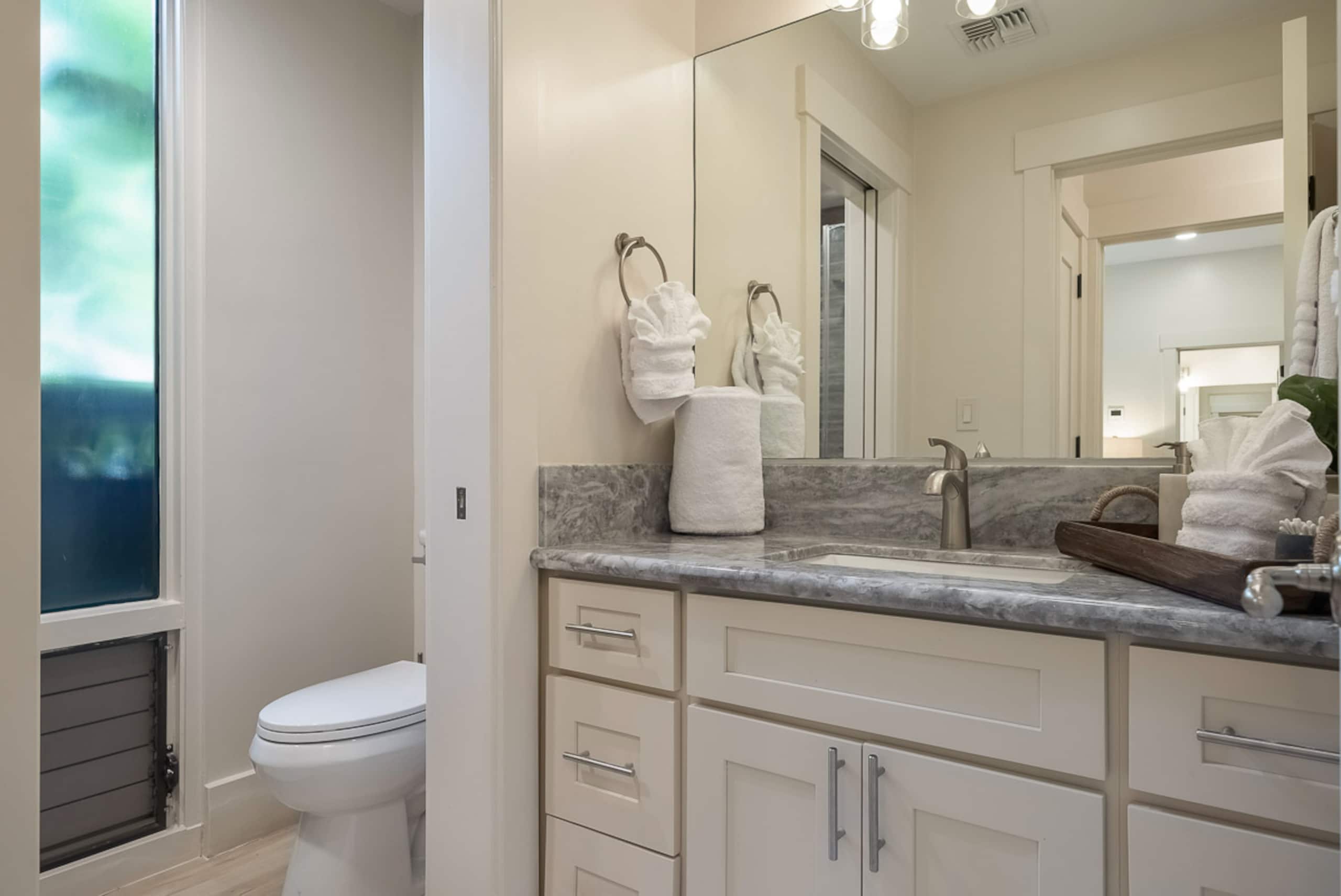 Condo in Lahaina · ★4.99 · 1 bedroom · 2 beds · 2 baths - Image 26