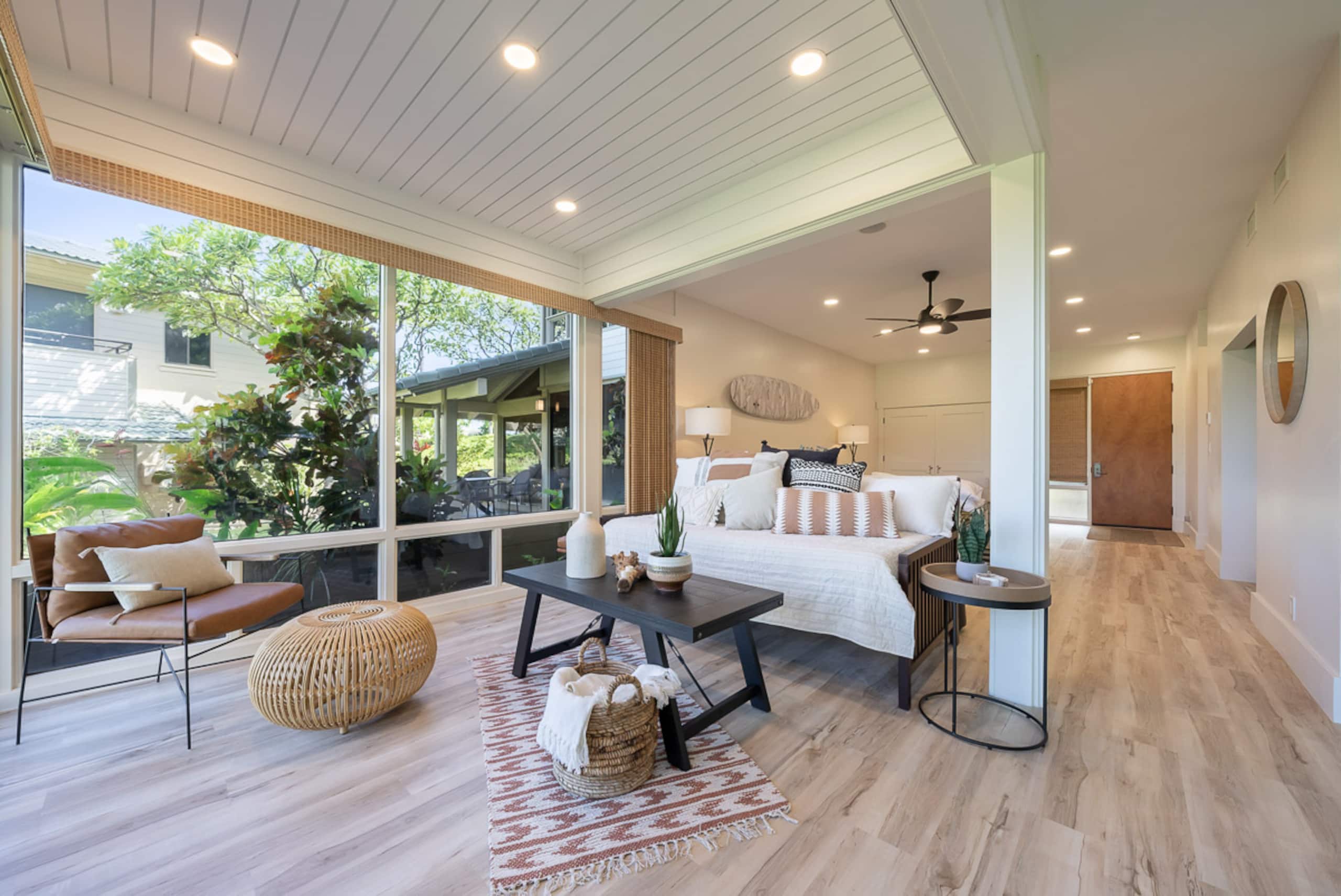 Condo in Lahaina · ★4.99 · 1 bedroom · 2 beds · 2 baths - Image 2