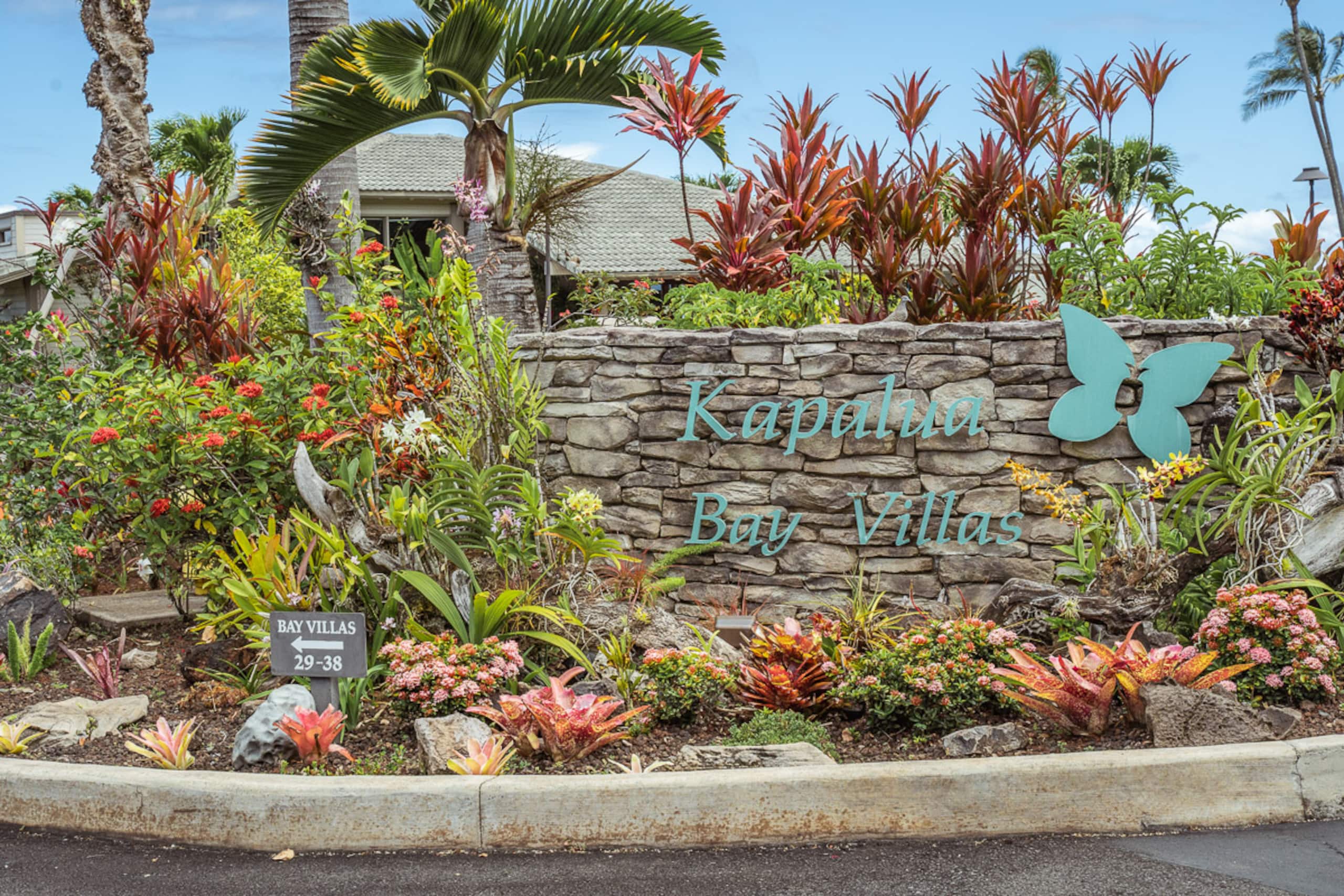 Condo in Lahaina · ★4.99 · 1 bedroom · 2 beds · 2 baths - Image 44