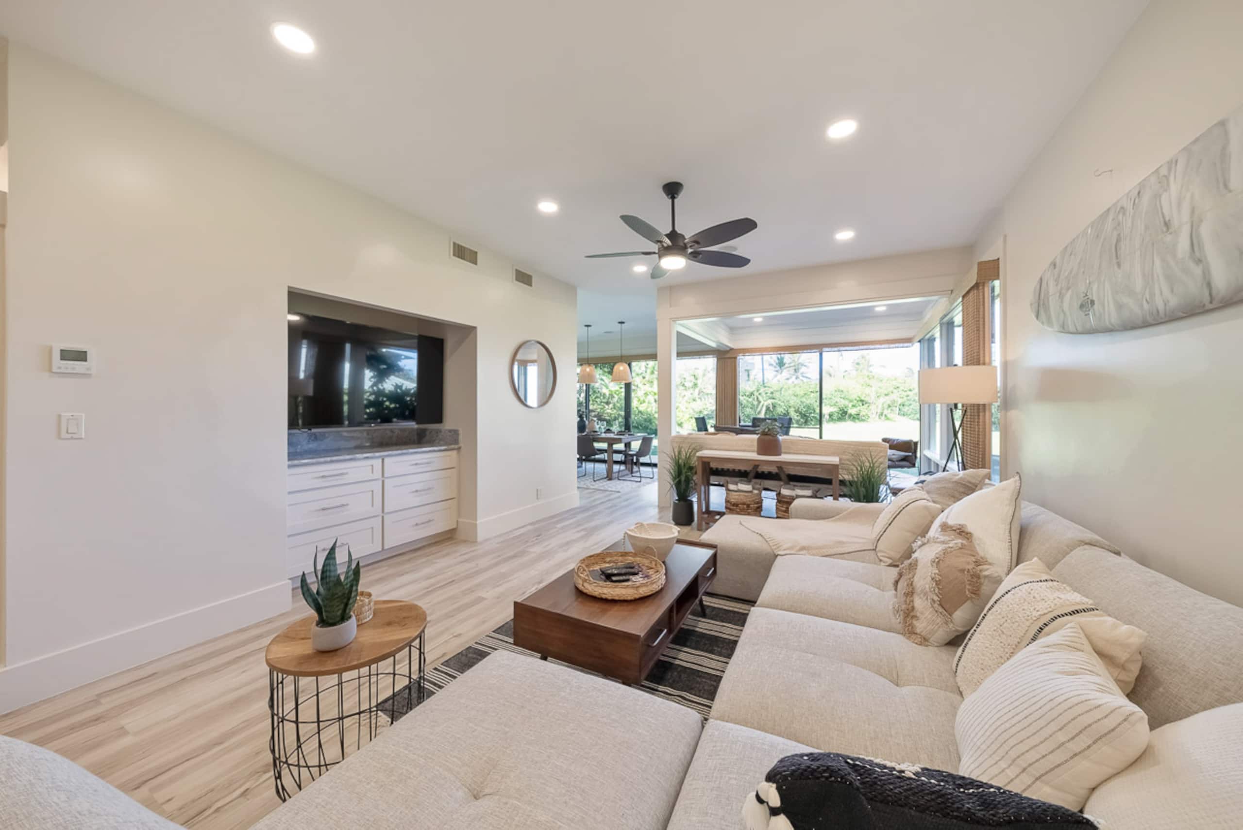 Condo in Lahaina · ★4.99 · 1 bedroom · 2 beds · 2 baths - Image 3