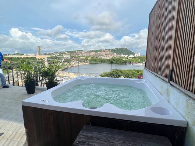 Apartasuites Cartagena managed Airbnb listing 2
