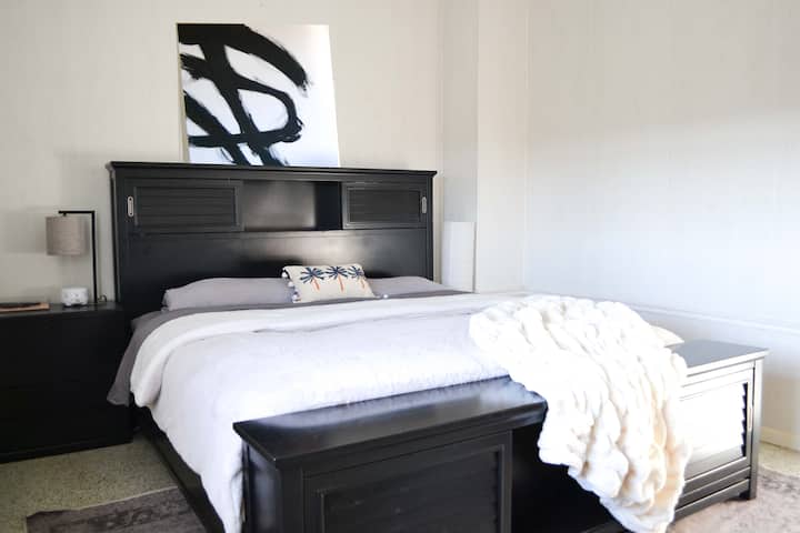 Суперголяма спалня.