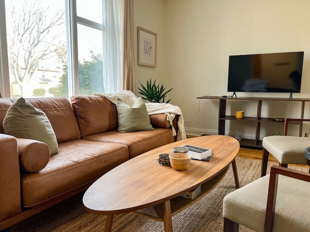 Central 3-Bedroom Mid-Century Modern Bungalow