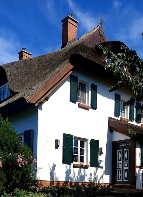 Insel Landhaus Feuerstein [Island Cottage Flint]