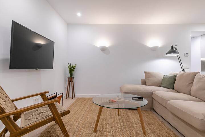 Beautiful & Modern duplex in the center of Madrid gallery image 2