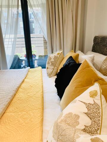 Charming Two Bed Two Bath With Walk in Shower. gallery image 5