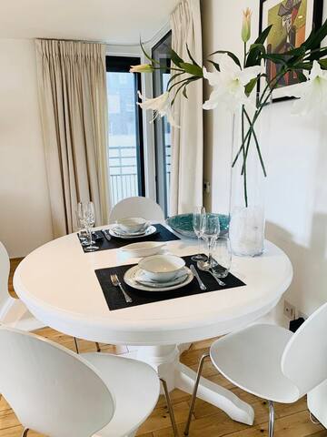 Charming Two Bed Two Bath With Walk in Shower. gallery image 2