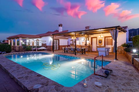 Villa La Guirnalda Private Pool/Wifi/BBQ