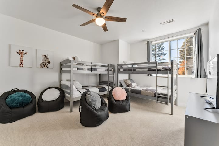 საძინებელი 4