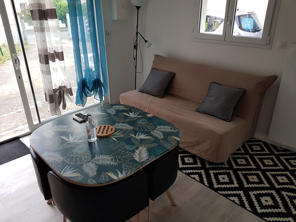 Annonce Airbnb populaire: Independent studio near 24-hour circuit à Le Mans