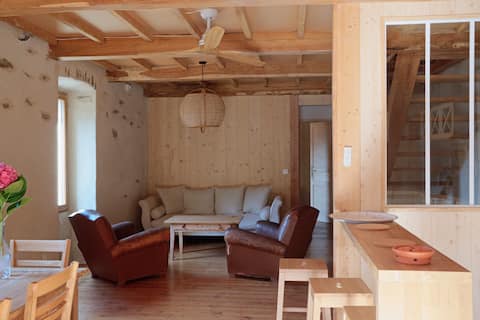 Cottage in the Cévennes, with pool in summer.