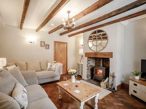Well House Holiday Cottage, Belford, near Bamburgh