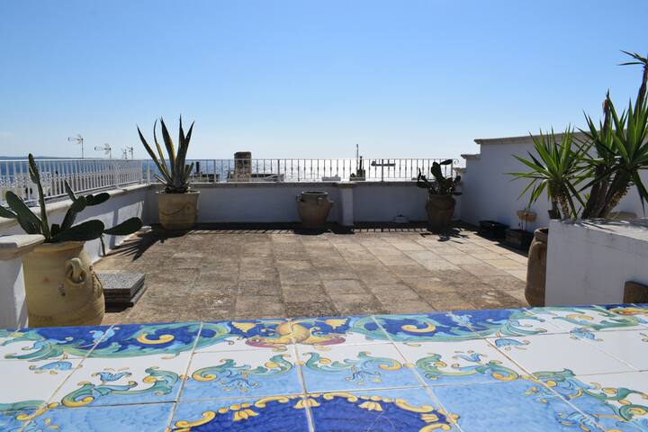 Appartamento con splendida terrazza panoramica gallery image 5