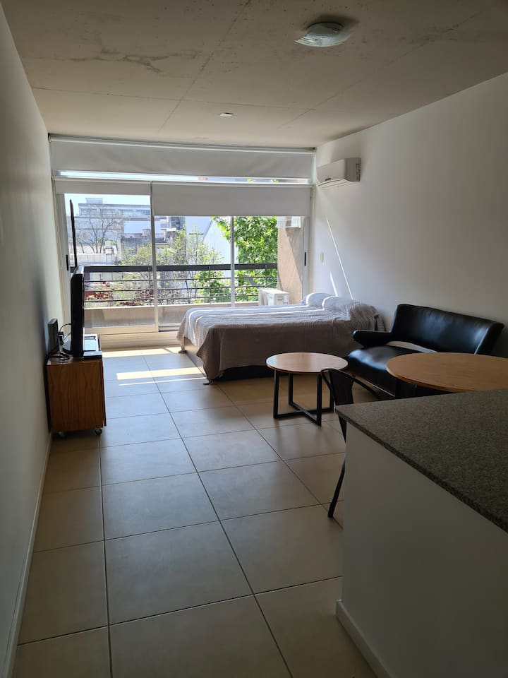 Квартира с 1 спальней и балконом в Saavedra