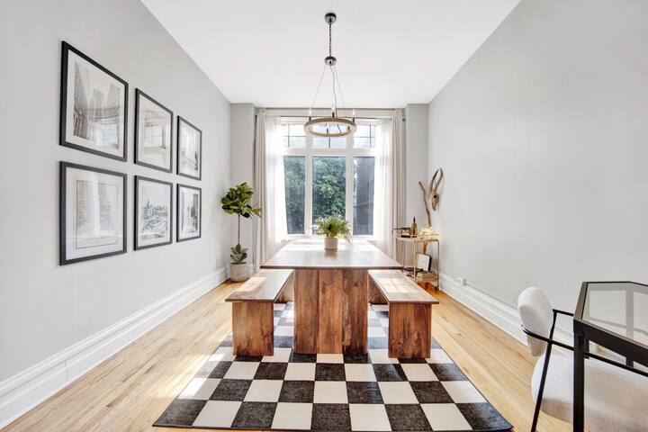 Charming Two Bedroom in Wicker Park