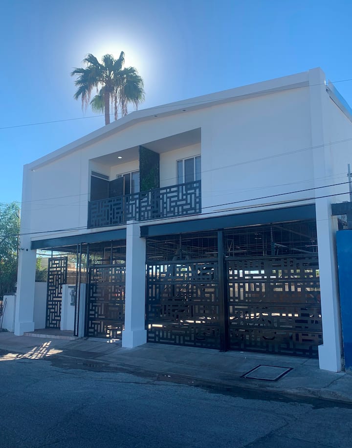 central apartment with services and parking Serviced apartments for