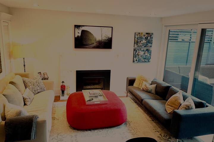 GEM- Gorgeous Townhouse – Prime location gallery image 3