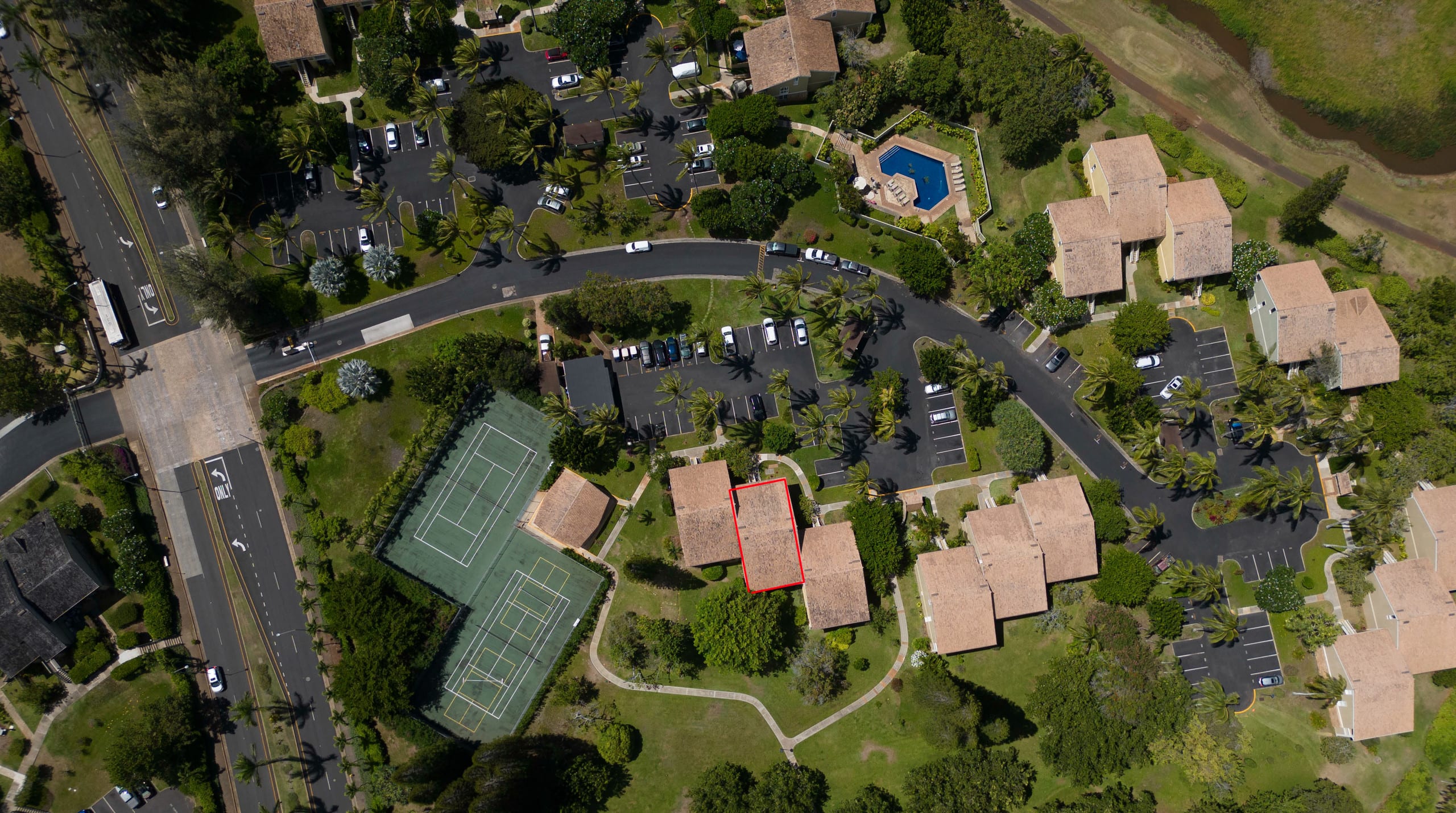 Condo in Kahuku · ★4.92 · 1 bedroom · 2 beds · 2 private baths - Image 11