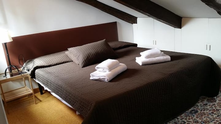 غرفة النوم 1