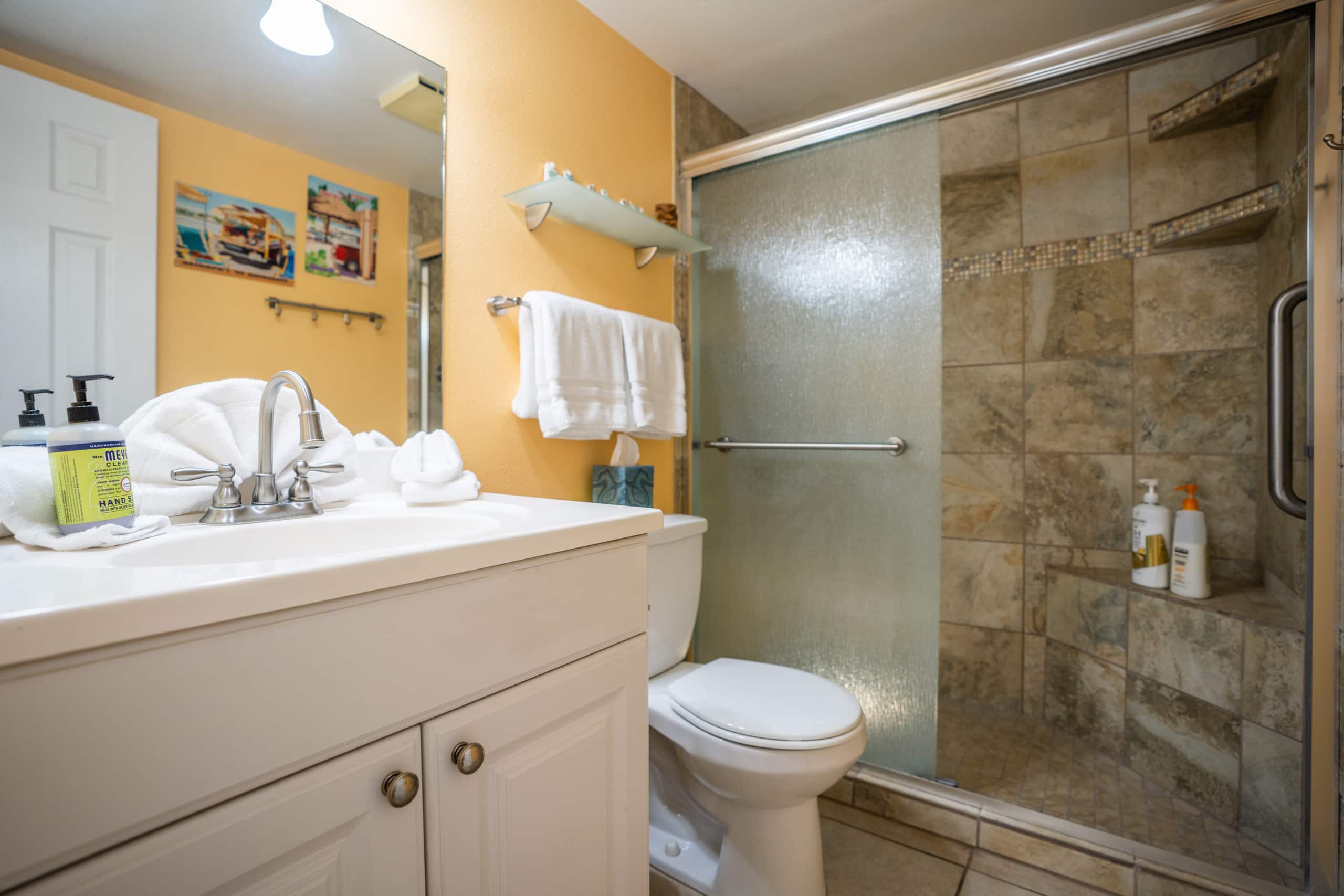 Condo in Kihei · ★4.89 · 2 bedrooms · 2 beds · 2 baths - Image 22
